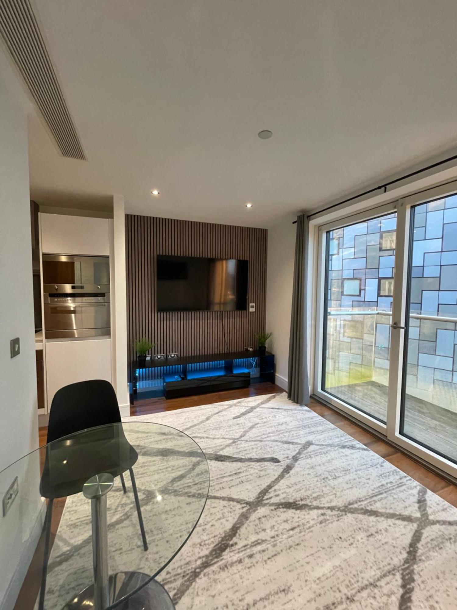Apartment In Canary Wharf London Bagian luar foto